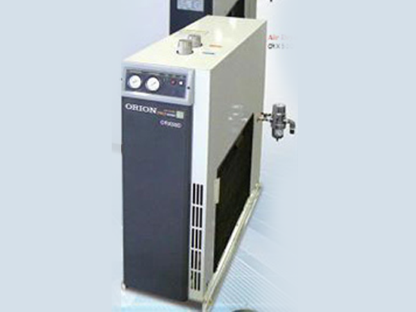 中·小型冷凍式空氣干燥機（標準入氣型）